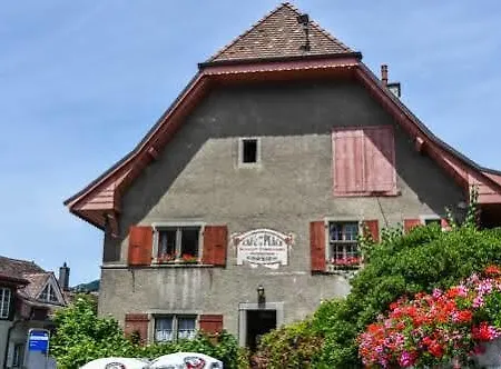 De La Place 3* Βεβέ