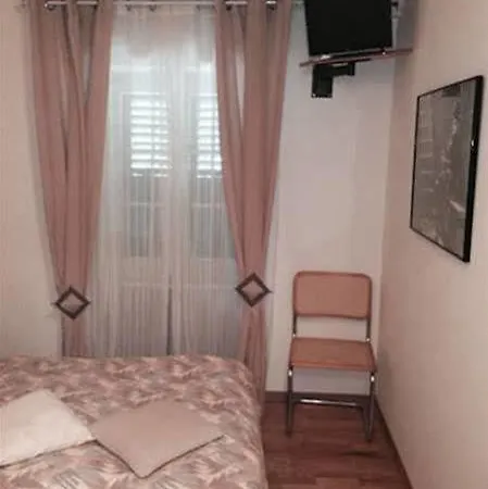 De La Place Estalagem 3*