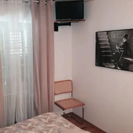 De La Place Πανδοχείο Βεβέ