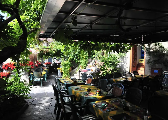 Fogadó De La Place 3*