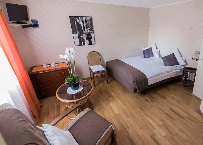 بيت ريفي De La Place 3*