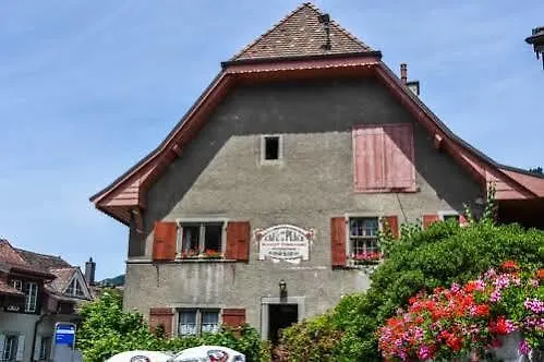 De La Place 3* فيفي